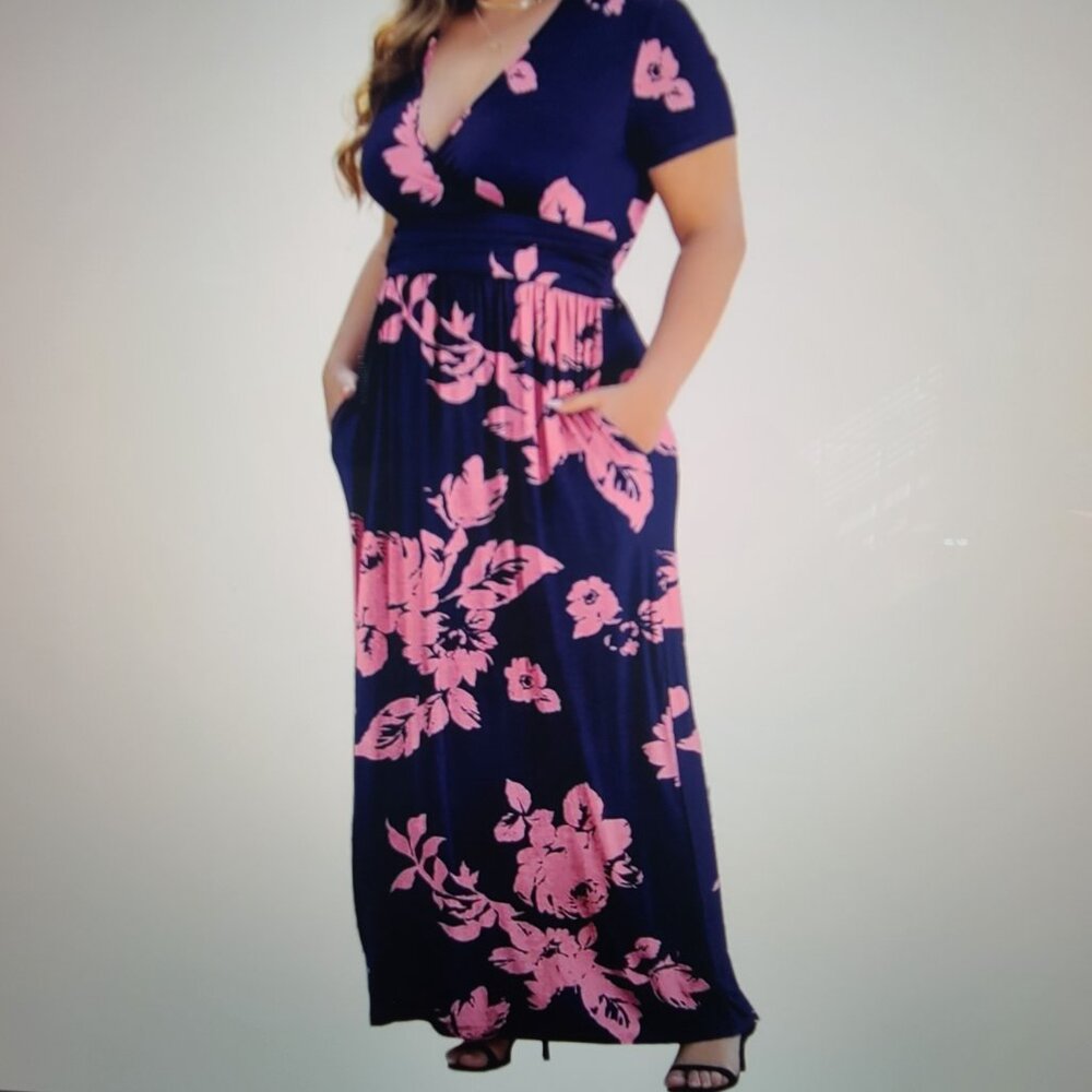 Women's Maxi Dress - Picture 2 of 6